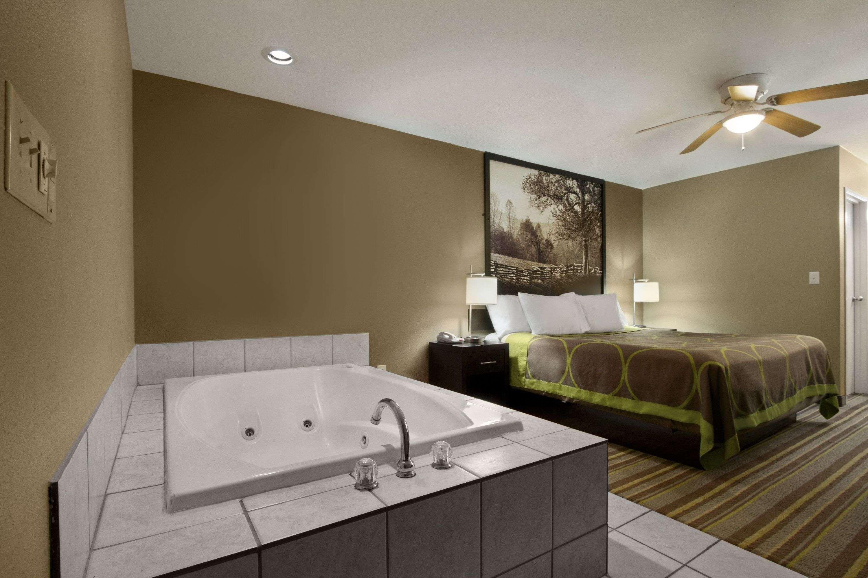Motel Super 8 By Wyndham-Tupelo Airport Extérieur photo