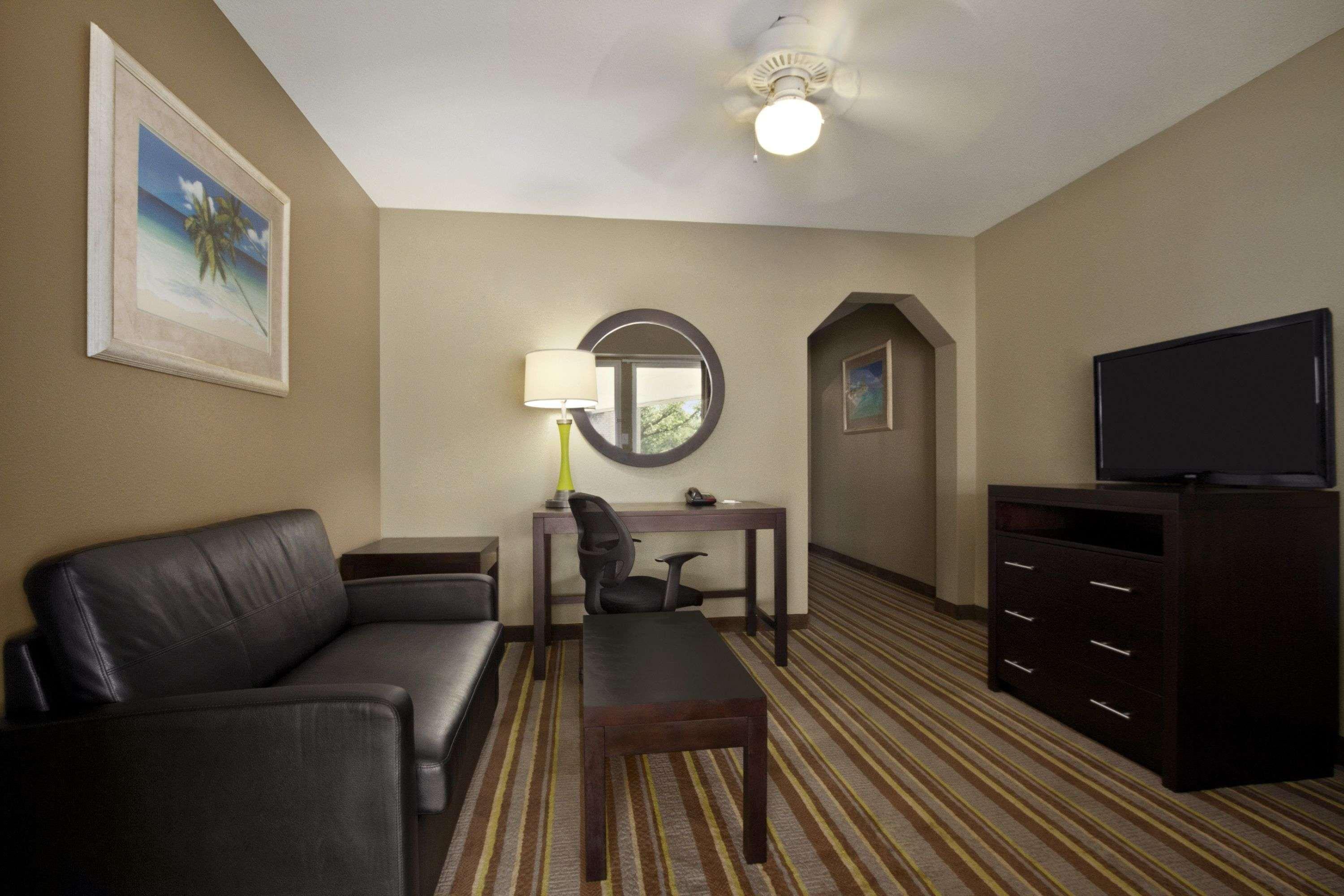 Motel Super 8 By Wyndham-Tupelo Airport Extérieur photo